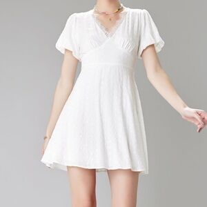 Miami White Flutter Sleeve V-Neck Sundress SIZE M